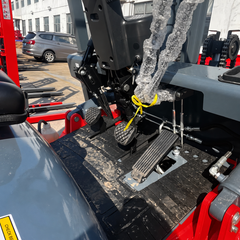 OF-L25 operator pedals and hydraulic controls